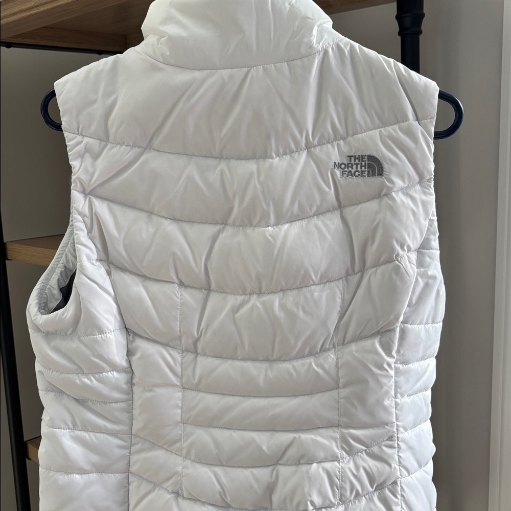 NWOT North Face Vest - Picture 6 of 10